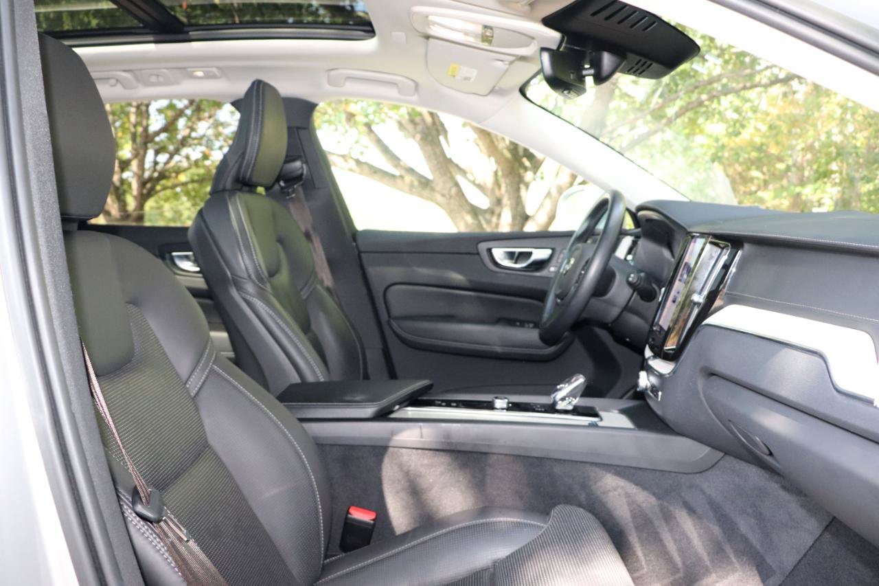 Used 2022 Volvo XC60 B5 Inscription w/ Advanced Package AWD/4WD image 26
