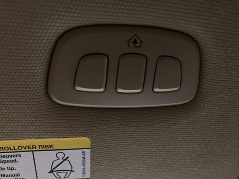 Used 2019 Ford F150 Lariat image 34