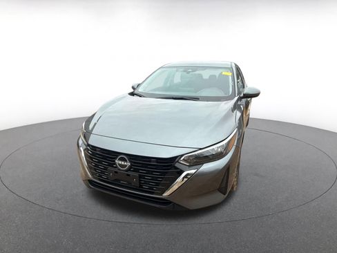 Used 2025 Nissan Sentra SV image 11