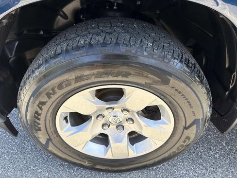 Used 2021 RAM 1500 Big Horn image 12