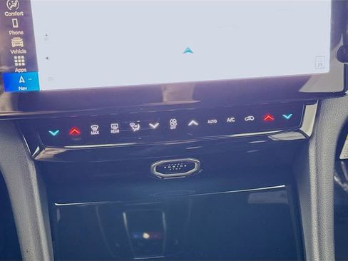 New 2026 Jeep Grand Cherokee Laredo image 16