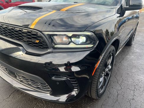 Used 2023 Dodge Durango R/T w/ Hemi Orange Plus Package image 18