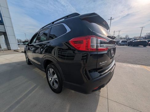 Used 2024 Subaru Ascent Premium w/ Convenience Package image 6