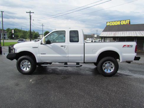 Used 2007 Ford F250 XLT image 4
