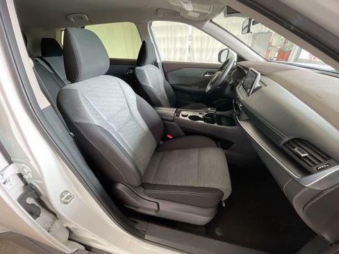 Used 2023 Nissan Rogue SV AWD/4WD image 23
