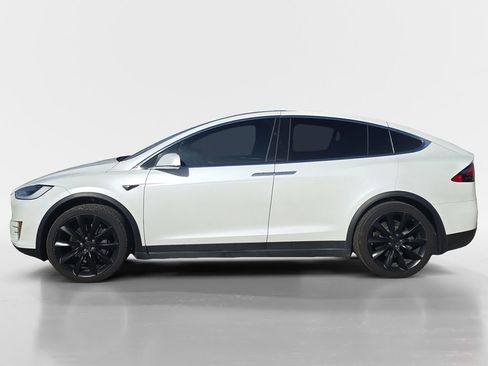 Used 2020 Tesla Model X Long Range image 2