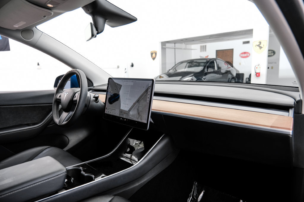 Used 2021 Tesla Model Y Long Range AWD/4WD image 15