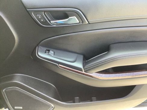 Used 2019 GMC Yukon SLE w/ Convenience Package image 24