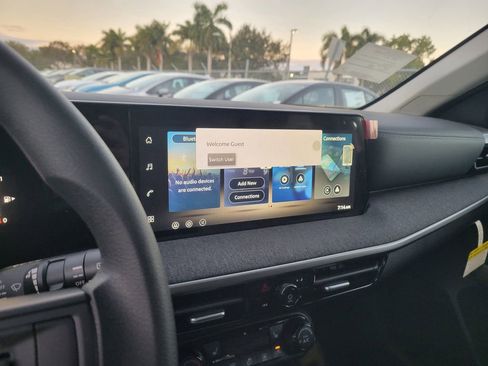 New 2026 Nissan Kicks SV w/ SV Premium Package FWD image 9