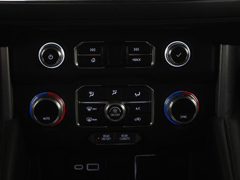 Used 2024 GMC Yukon XL SLE w/ Max Trailering Package AWD/4WD image 20