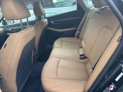 Used 2021 Hyundai Sonata Limited w/ Cargo Package FWD image 7