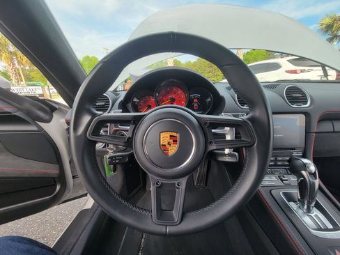 Used 2022 Porsche 718 Cayman GT4 image 33