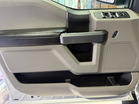 Used 2018 Ford F150 XLT AWD/4WD image 36