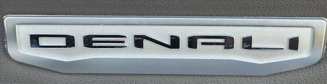 Used 2022 GMC Sierra 1500 Denali w/ Denali Reserve Package RWD image 16