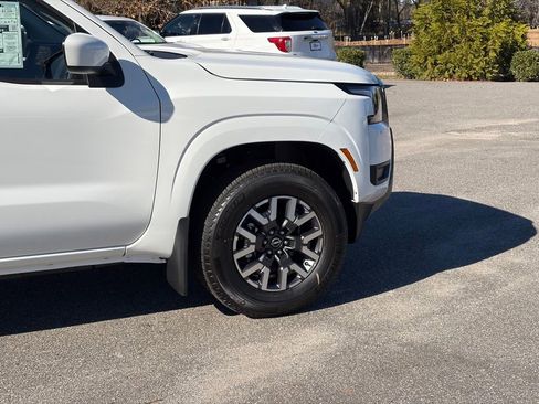 New 2026 Nissan Frontier SV image 8