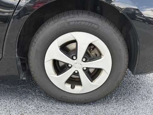 Used 2015 Toyota Prius Two FWD image 10