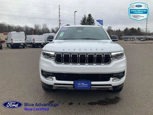 Used 2023 Jeep Wagoneer Series III w/ Premium Group I image 30