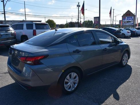 Used 2020 Nissan Versa S image 5