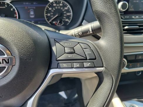 Used 2022 Nissan Altima 2.5 SV AWD/4WD image 21