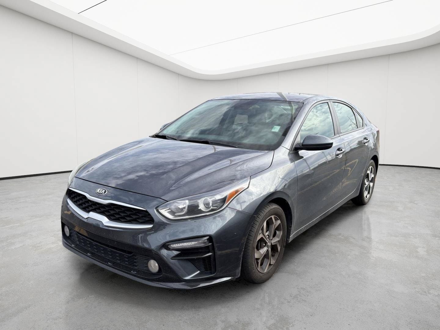 Used 2020 Kia Forte LXS FWD image 3