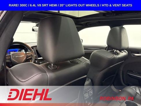 Certified 2023 Chrysler 300 C RWD image 19