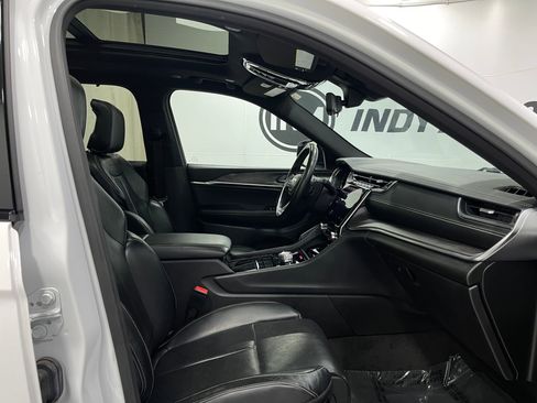 Used 2021 Jeep Grand Cherokee L Overland w/ Advanced Protech Group III image 35