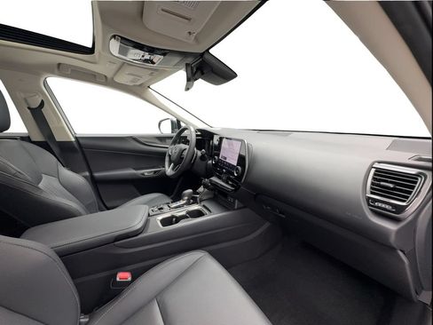 Used 2024 Lexus NX 250 FWD image 32