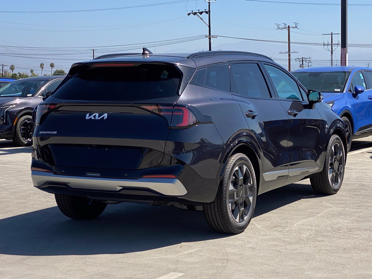 New 2026 Kia Sportage SX FWD image 3