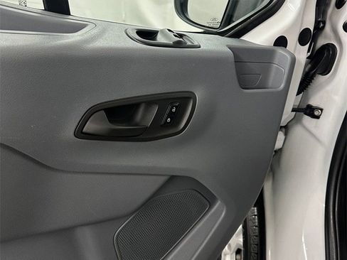 Used 2016 Ford Transit 350 XLT image 9