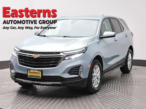 Used 2022 Chevrolet Equinox LT FWD image 1