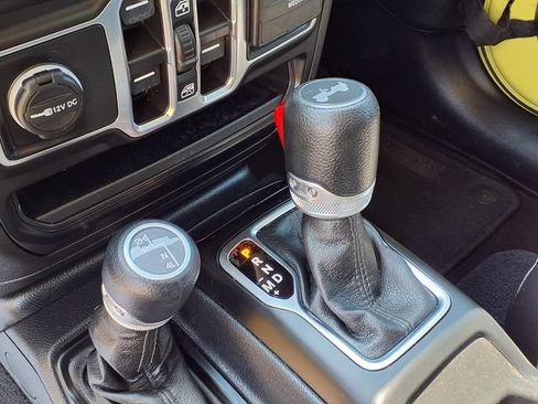 Used 2023 Jeep Wrangler Unlimited Sport AWD/4WD image 10