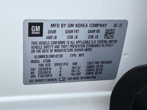 Used 2022 Buick Encore GX Select image 25