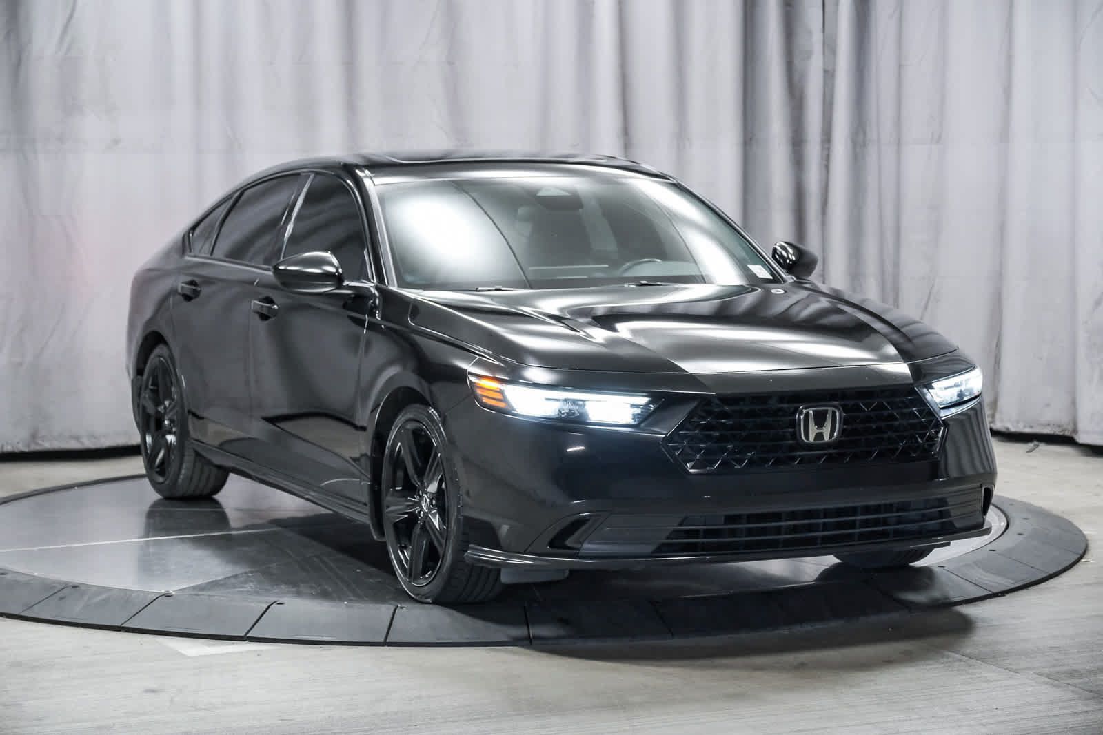 Used 2024 Honda Accord Sport image 5