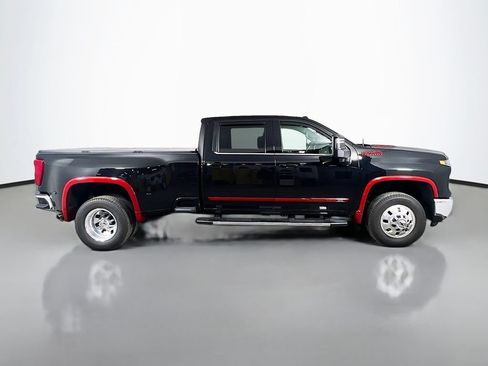 Used 2024 Chevrolet Silverado 3500 LTZ w/ LTZ Plus Package AWD/4WD image 8