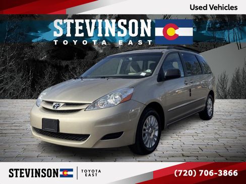 Used 2007 Toyota Sienna LE image 1
