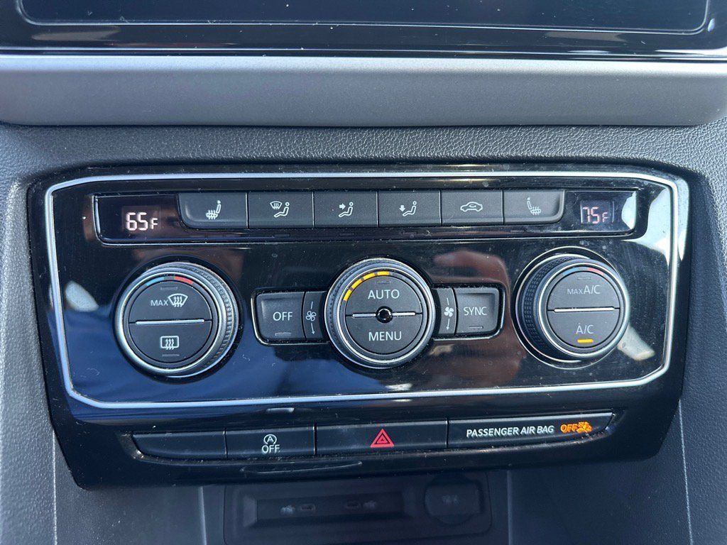 Used 2021 Volkswagen Atlas Cross Sport SEL AWD/4WD image 19