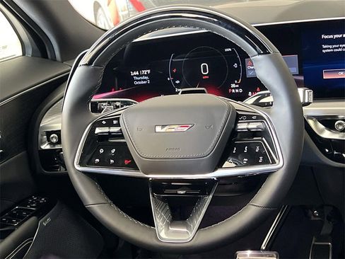 New 2026 Cadillac Lyriq V image 12