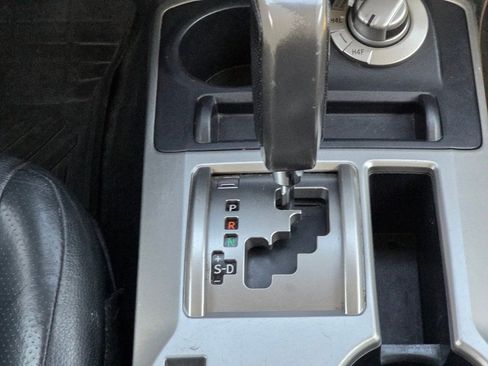 Used 2013 Toyota 4Runner Limited image 15