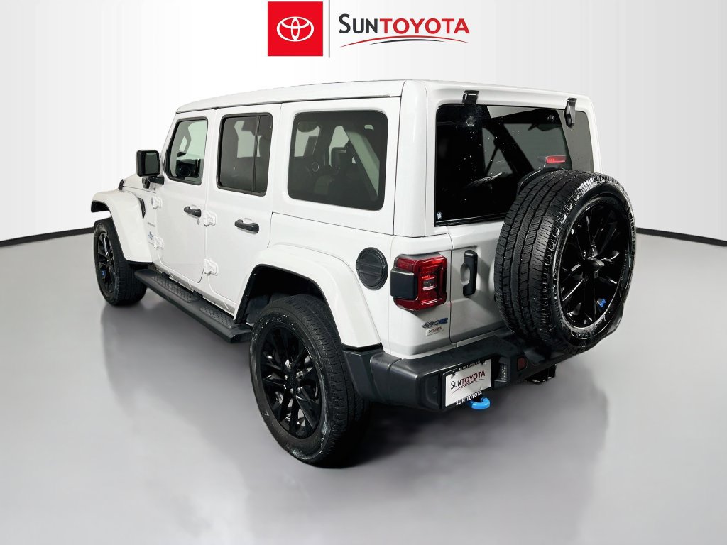 Used 2023 Jeep Wrangler Unlimited Sahara w/ Safety Group AWD/4WD image 5