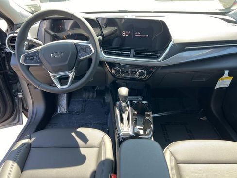 New 2025 Chevrolet Trax ACTIV w/ Driver Confidence Package image 9