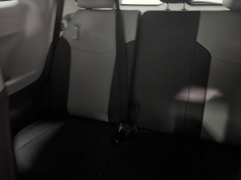 Used 2023 Toyota Sienna XSE w/ XSE Plus Package image 30