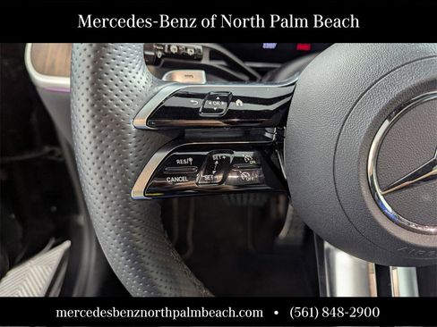 Used 2025 Mercedes-Benz GLC 300 image 15