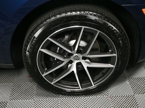 New 2025 Porsche Macan image 38