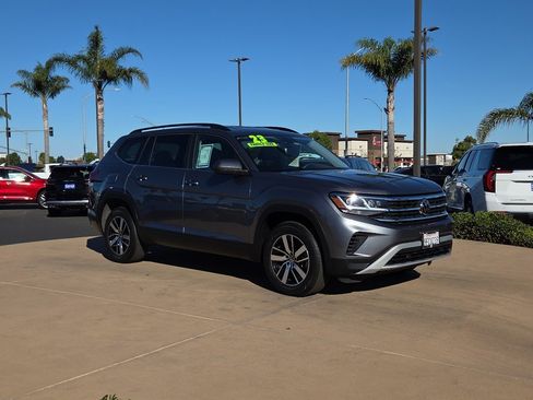 Used 2023 Volkswagen Atlas SE image 9