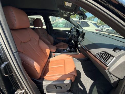 Certified 2025 Audi Q5 e Premium Plus AWD/4WD image 6