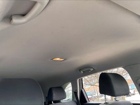 Used 2017 Kia Sorento AWD image 25
