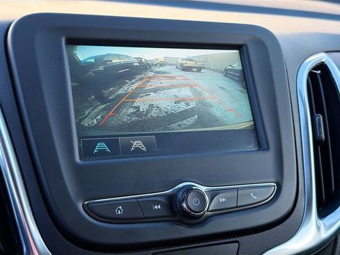 Used 2018 Chevrolet Equinox LT image 13