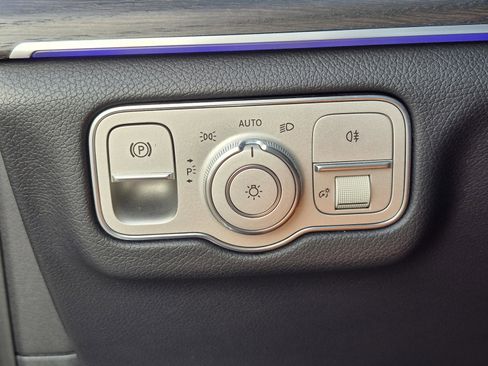 Used 2022 Mercedes-Benz GLE 450 4MATIC image 32