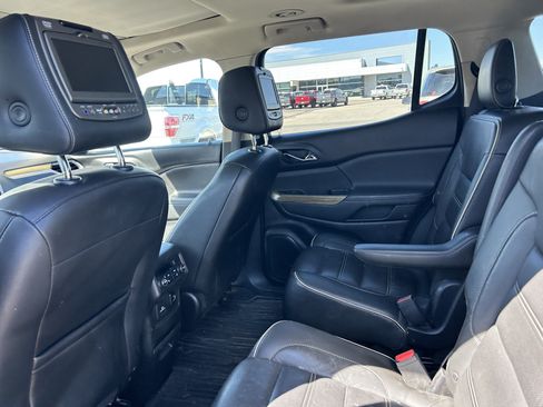 Used 2017 GMC Acadia Denali w/ Technology Package AWD/4WD image 9