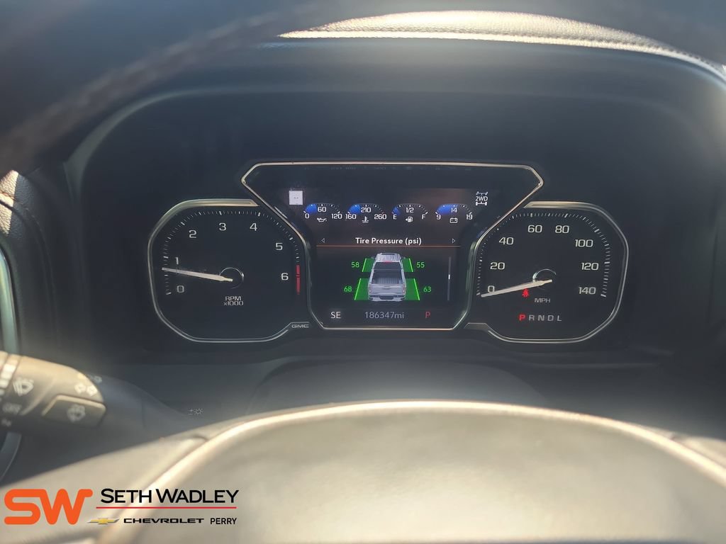 Used 2022 GMC Sierra 2500 AT4 w/ AT4 Premium Plus Package AWD/4WD image 19